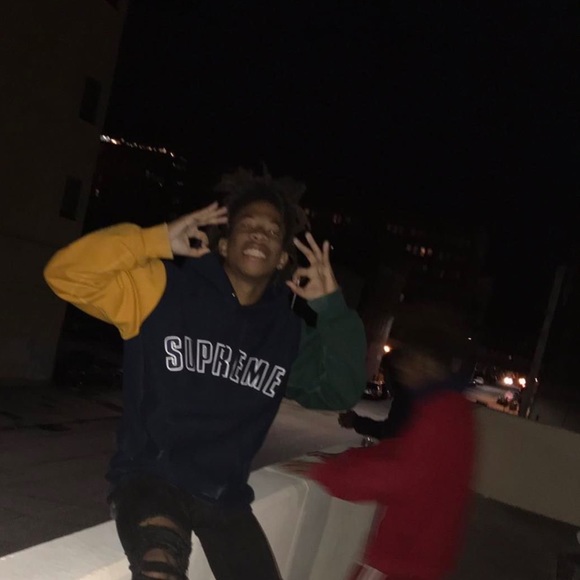 Meet your Posher, Dez - Picture 2 of 3